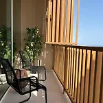 Coast With Pool, Hot Tub & Sauna Villa *
