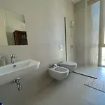 Villa Coast With Pool, Hot Tub & Sauna Palasë