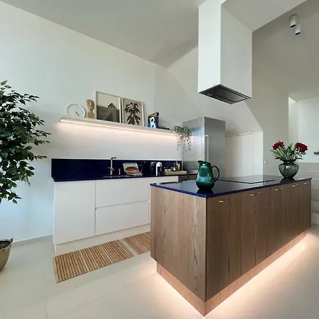 3-bedroom With A Pool And Private Sauna In Coast Villa *
