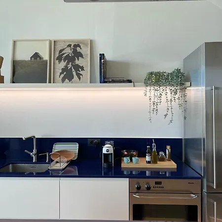 3-bedroom With A Pool And Private Sauna In Coast