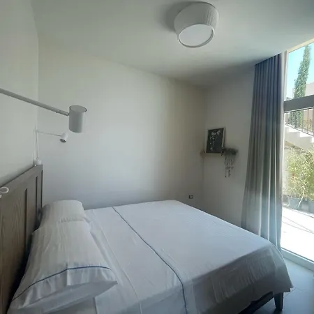 3-bedroom With A Pool And Private Sauna In Coast Paljasa