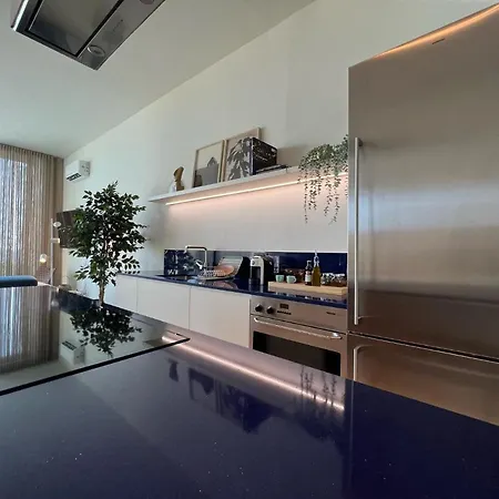 3-bedroom With A Pool And Private Sauna In Coast * Paljasa