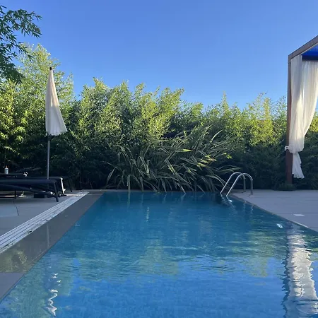3-bedroom With A Pool And Private Sauna In Coast * Paljasa