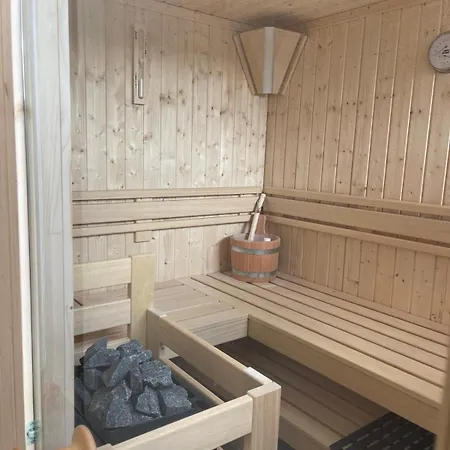 וילה Coast With Pool, Hot Tub & Sauna